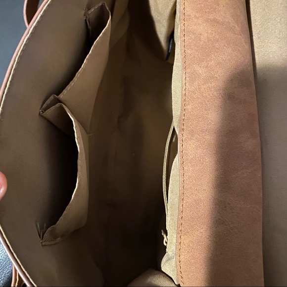 Kenneth Cole Reaction large Faun Norway saddle bag - Picture 6 of 11